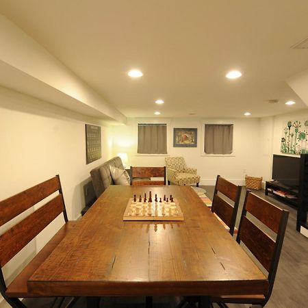 Cherry Blossom Townhouse, Easy Dc Access ワシントン エクステリア 写真