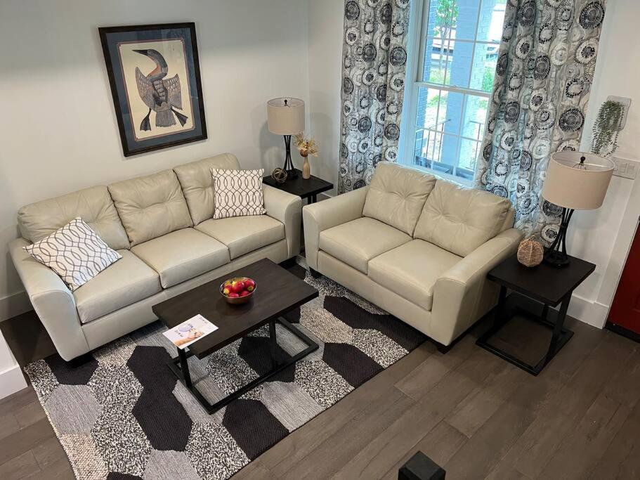 Cherry Blossom Townhouse, Easy Dc Access ワシントン エクステリア 写真