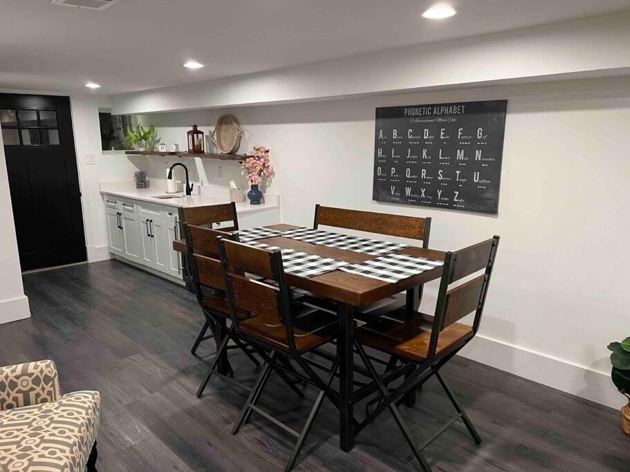Cherry Blossom Townhouse, Easy Dc Access ワシントン エクステリア 写真