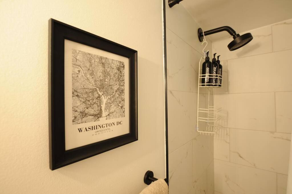 Cherry Blossom Townhouse, Easy Dc Access ワシントン エクステリア 写真