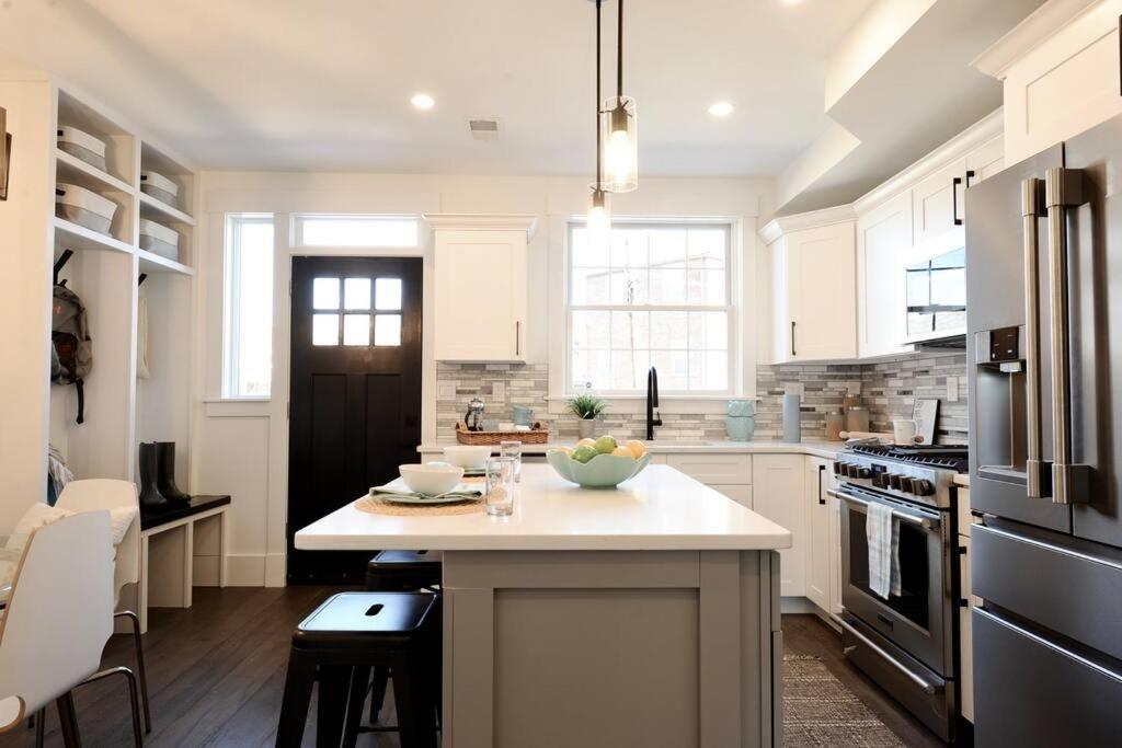 Cherry Blossom Townhouse, Easy Dc Access ワシントン エクステリア 写真