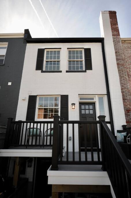 Cherry Blossom Townhouse, Easy Dc Access ワシントン エクステリア 写真